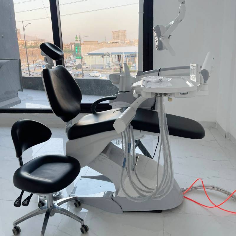 Dental chair SD02 colored black by Rundental Medical