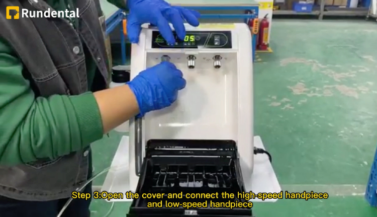 Step 3 to use handpiece lubricator