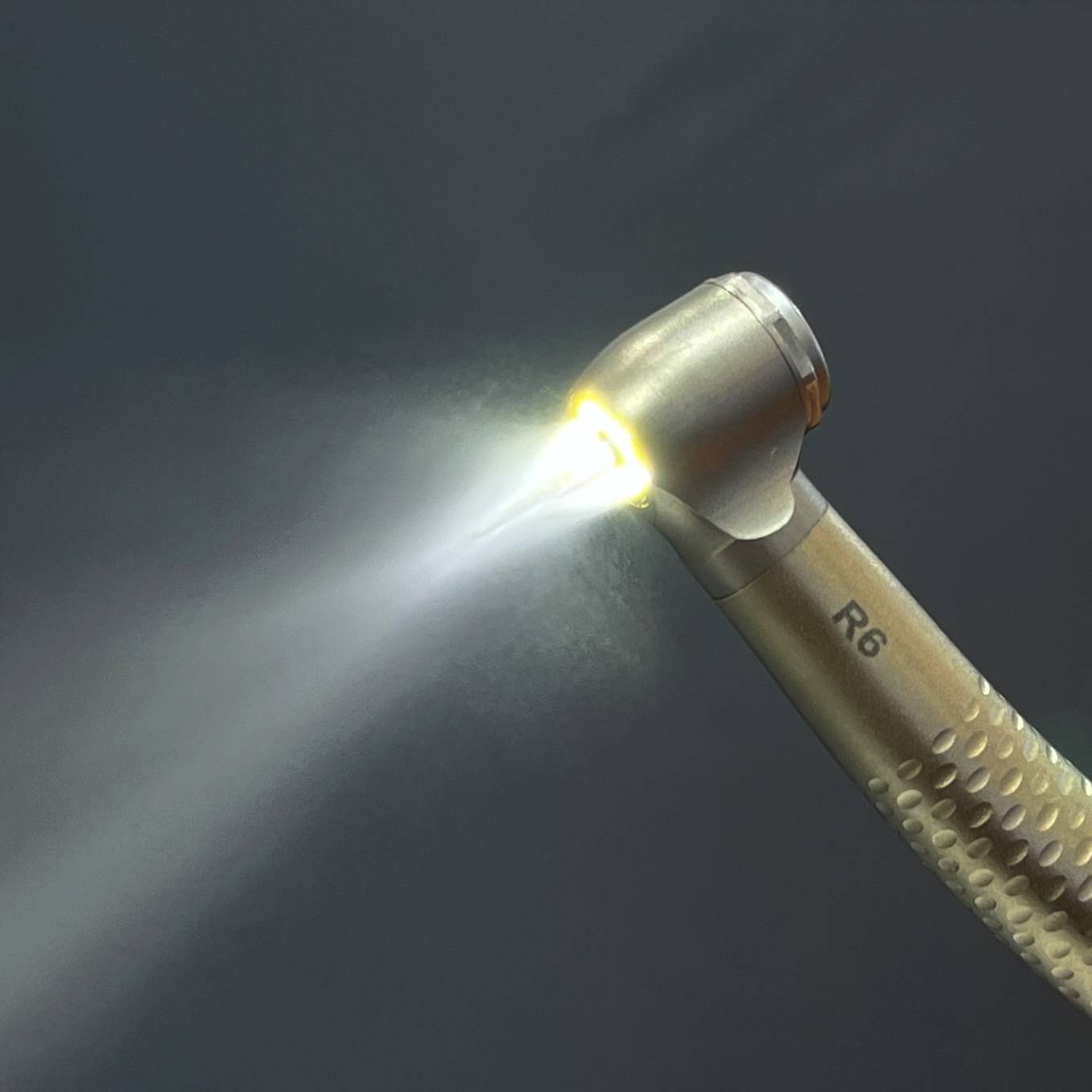 R6 dental handpiece with Ring LED